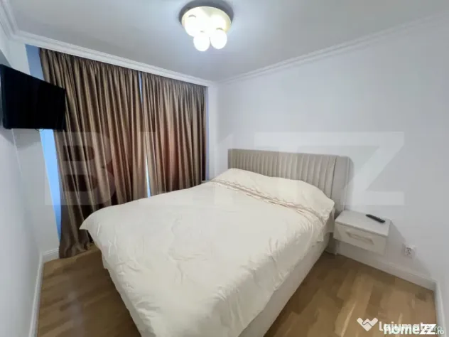 Apartament cu 3 camere, 55 mp, centrala si AC, zona Ultracen - Craiova (Dolj)