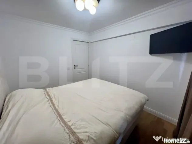 Apartament cu 3 camere, 55 mp, centrala si AC, zona Ultracen - Craiova (Dolj)