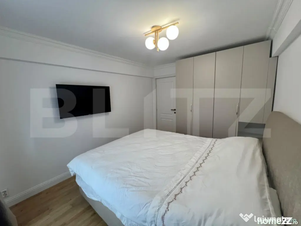 Apartament cu 3 camere, 55 mp, centrala si AC, zona Ultracen - Craiova (Dolj)