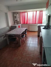 Ofer spre inchiriere apartament doua camere