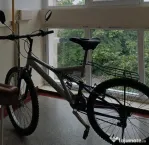 Vând bicicleta Mountain Bike 26"+ 2 perechi de roți rezerva! CITIȚI DESCRIEREA