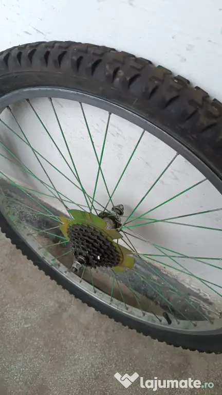 Vând bicicleta Mountain Bike 26"+ 2 perechi de roți rezerva! CITIȚI DESCRIEREA