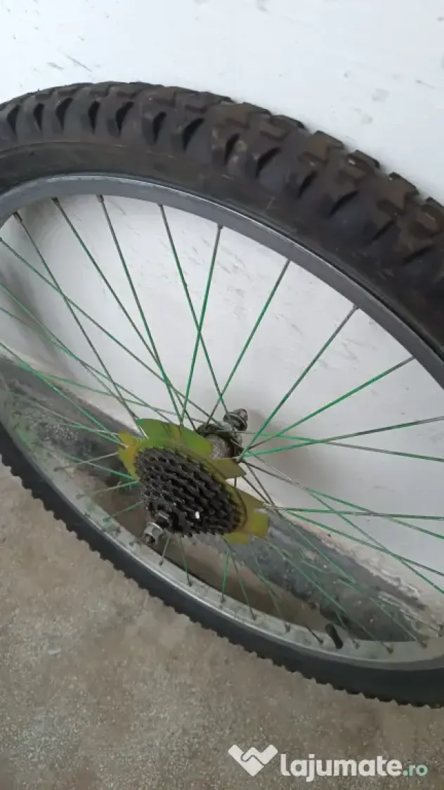 Vând bicicleta Mountain Bike 26"+ 2 perechi de roți rezerva! CITIȚI DESCRIEREA