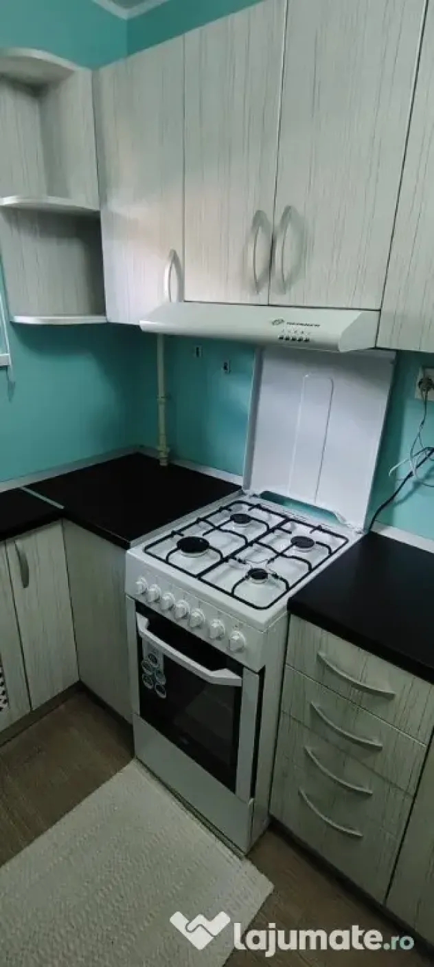 Apartament renovat mobilat si utilat zona Stadion