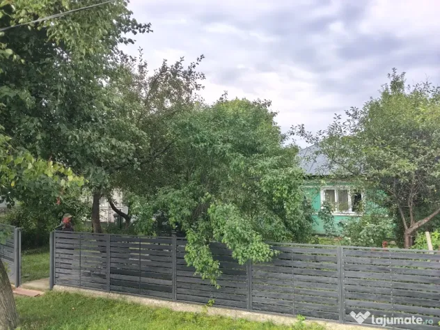 Închiriez casa afacere sau relaxare asfaltat in fata