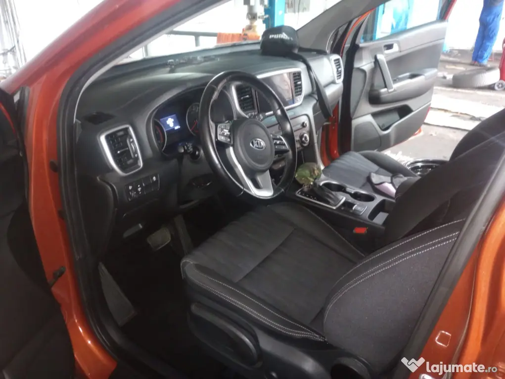 Vând Kia Sportage 2022 1.6 diesel 140 cai automata