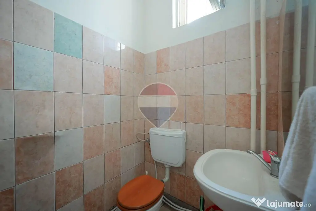 Spațiu Comercial de Închiriat, 75.86 mp, Rogerius - Oradea