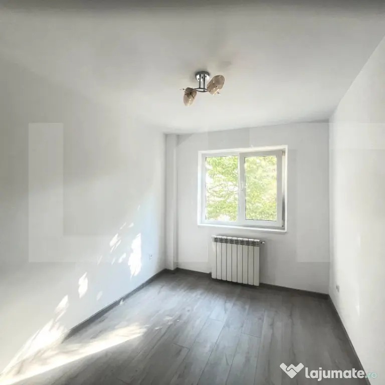Apartament de 3 camere, 51 mp, Zona Primaverii