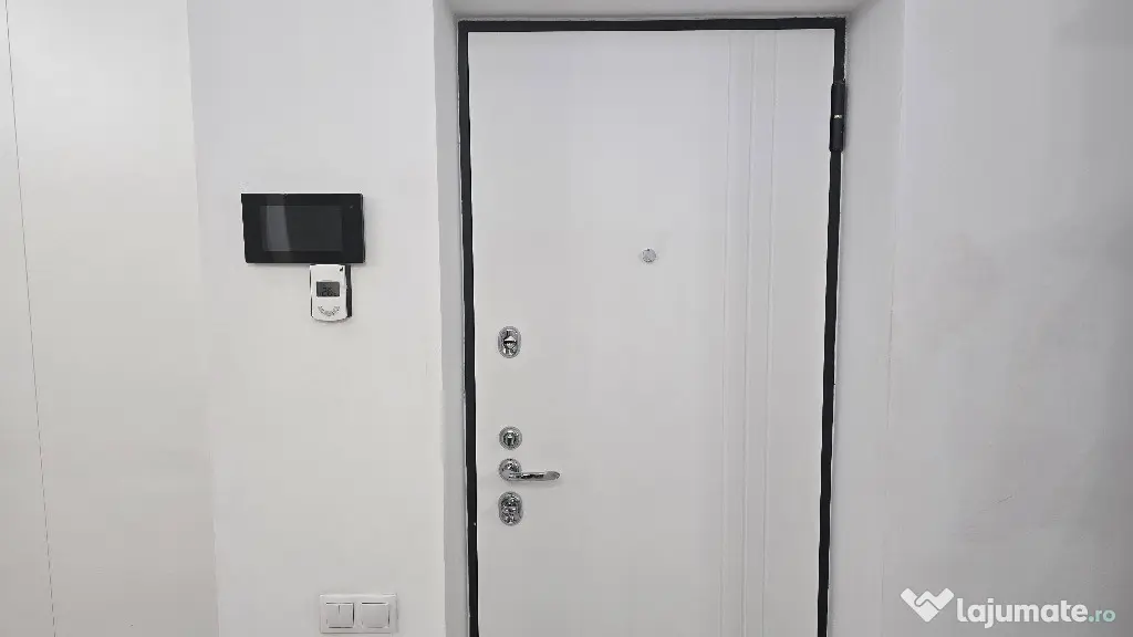 Inchiriez apartament 2 camere in Deva, zona ultracentrala, etaj 1,