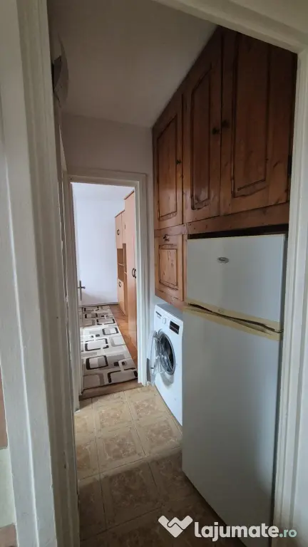 De închiriat apartament 2 camere Cornisa