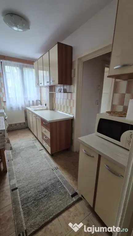 De închiriat apartament 2 camere Cornisa