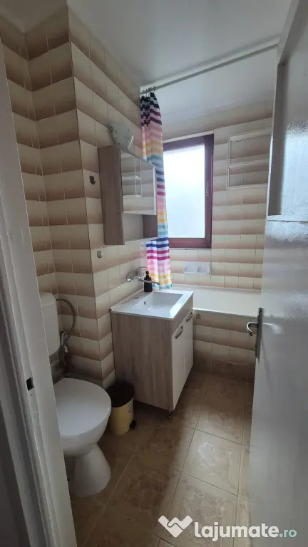 De închiriat apartament 2 camere Cornisa