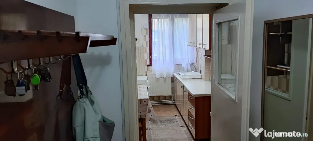De închiriat aoartament 2 camere Cornisa