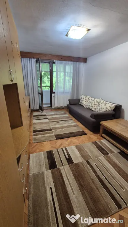 De închiriat apartament 2 camere Cornisa