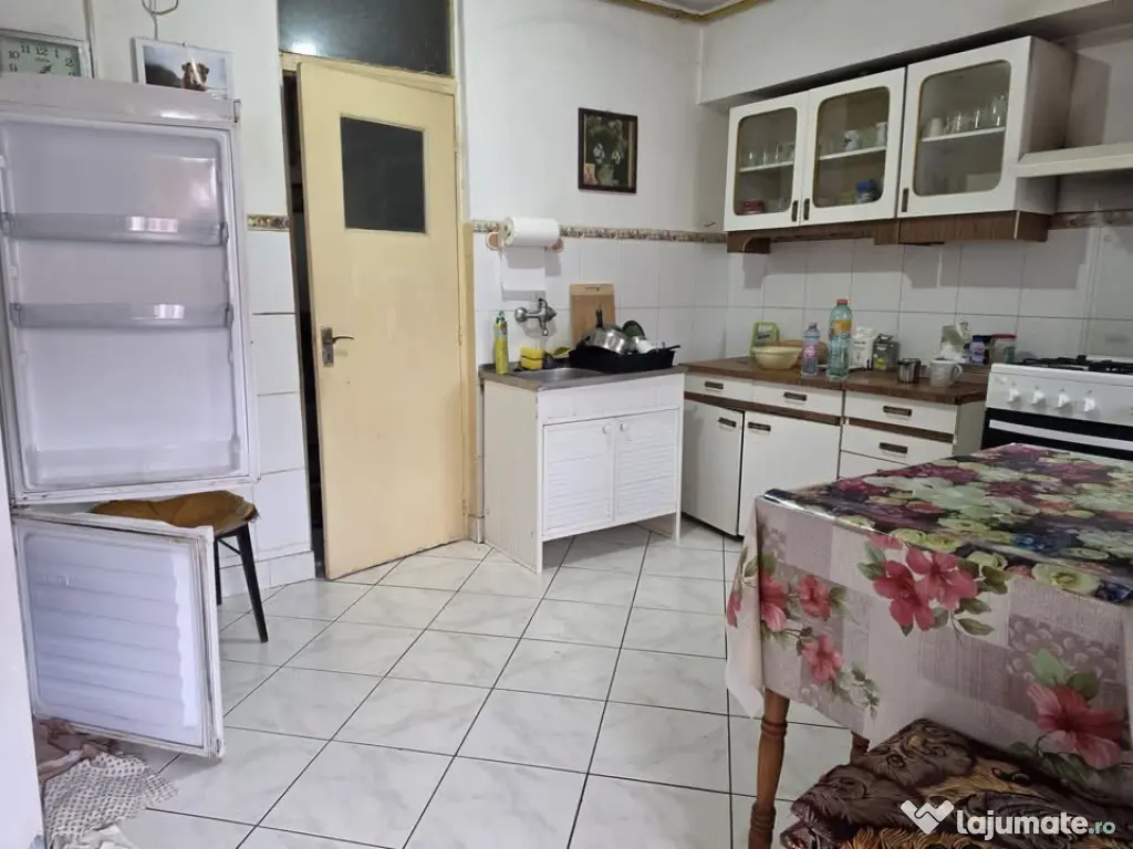 Apartament 3 camere