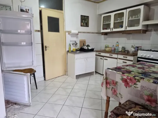 Apartament 3 camere