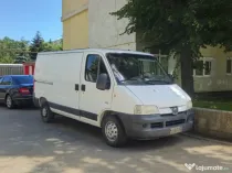 Transport marfa cu duba
