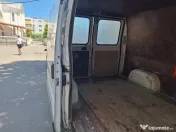 Transport marfa cu duba