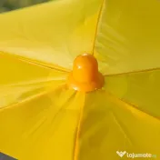 Outsunny Set de Exterior pentru Copii, 4 Piese cu 2 Scaune Pliabile, Umbrelă de Grădină și Masă Rotundă, Set din Oțel și Țesătură Oxford Galben