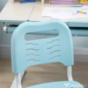 HOMCOM Set Birou și Scaun pentru Copii Reglabile, Inclinabilă la 60° cu Sertar, Rafturi și Suport, 3+ Ani, Albastru 