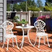 Outsunny Set pentru gradina 3 bucati din aluminiu alb cu design floral, 2 scaune pentru exterior 45x42x85.5 cm si masa rotunda Ø61x66.5 cm | AOSOM RO
