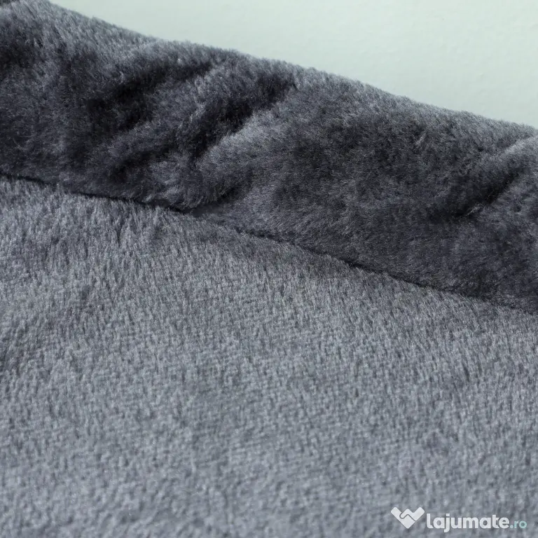 PawHut Ansamblu de joacă pentru pisici de până la 7 kg cu 2 căsuțe, pat și stâlp de sisal, 66cm, Gri | Aosom Romania