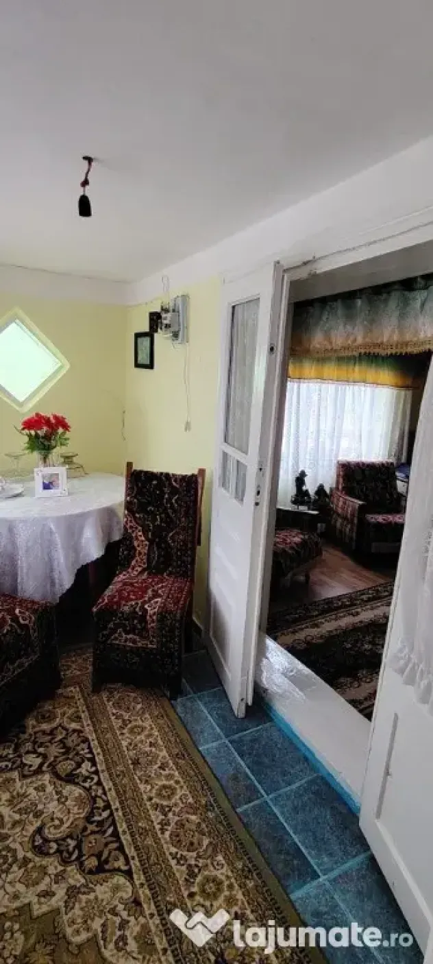 Casa locuibila in oras cu 1000mp teren