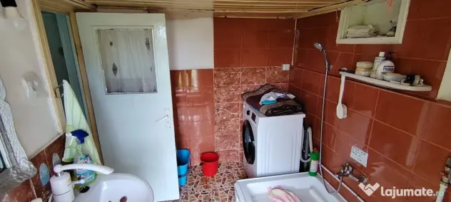 Casa locuibila in oras cu 1000mp teren