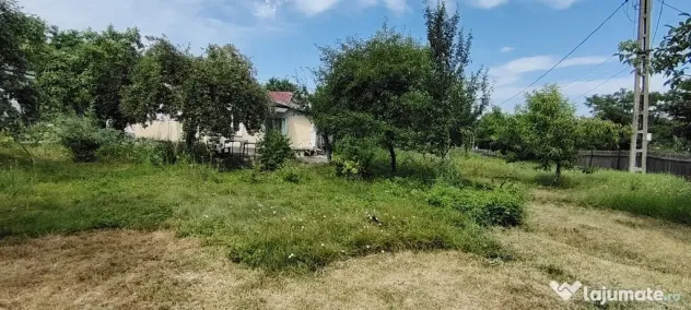 Casa locuibila in oras cu 1000mp teren