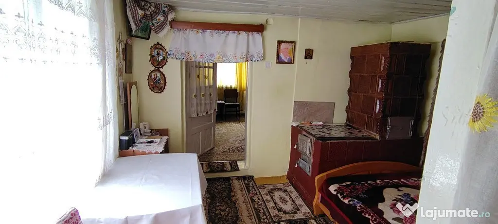 Casa locuibila in oras cu 1000mp teren