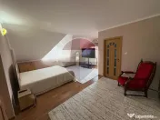 Casă gata de locuit cu teren 2700mp si garaj dublu in Ma... 