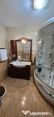 Casa la cheie zona centrala mobilata si utilata 
