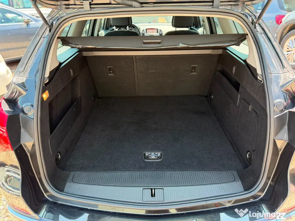 Opel Astra 1.6 CDTI DPF Edition
