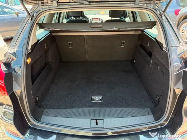 Opel Astra 1.6 CDTI DPF Edition