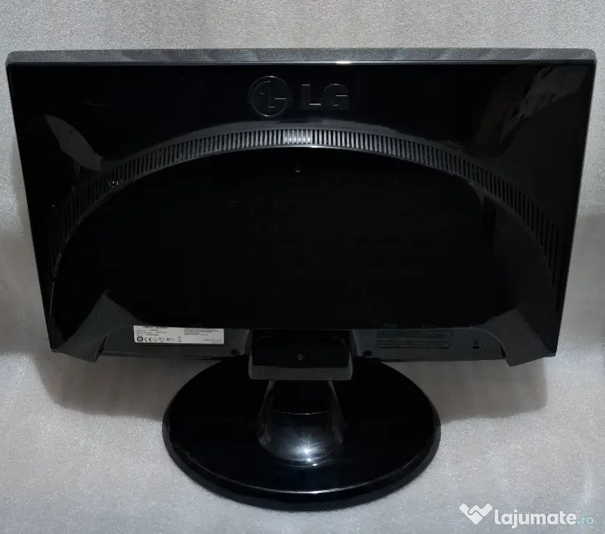 Monitor LCD 24 inch, LG Flatron W2453TQ-PF