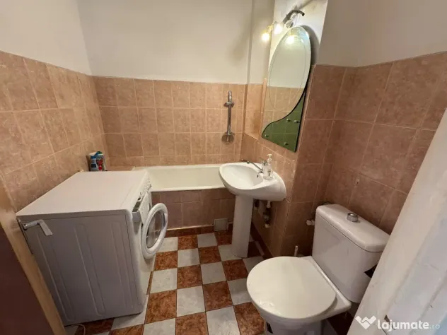 Proprietar închiriez apartament 2 camere ultracentral
