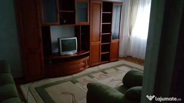 Proprietar închiriez apartament 2 camere ultracentral