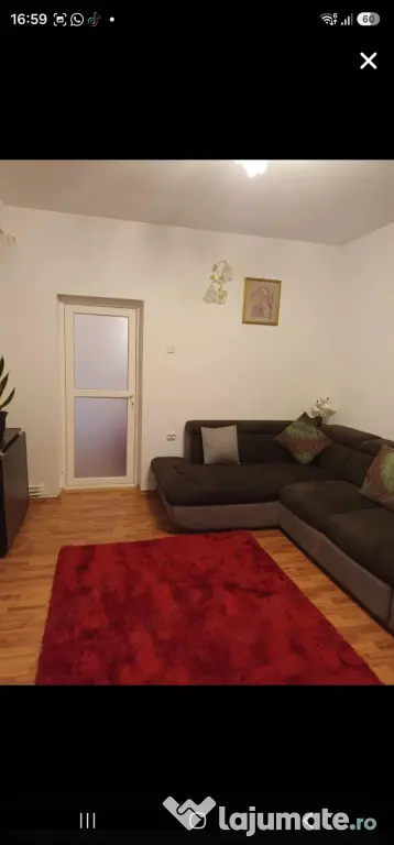 Vând casă zona intim