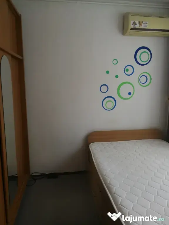 Vanzare apartament cu 3 camere + boxa in Drumul Taberei/Valea Argesului