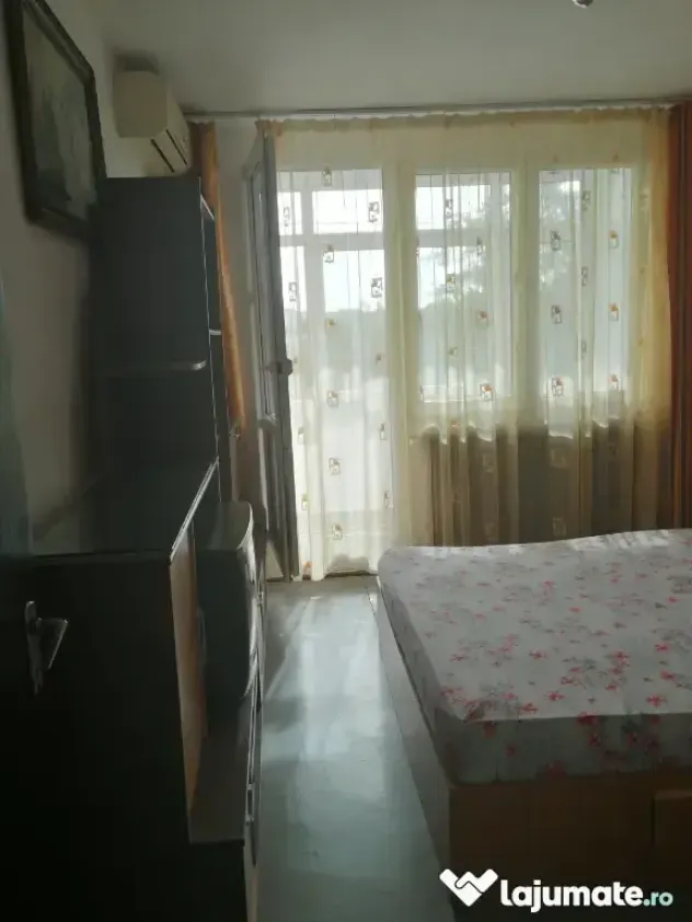 Vanzare apartament cu 3 camere + boxa in Drumul Taberei/Valea Argesului