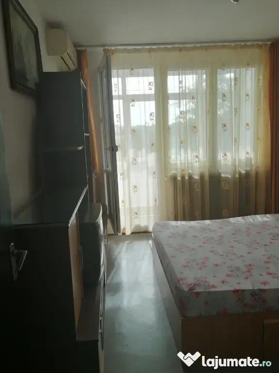 Vanzare apartament cu 3 camere + boxa in Drumul Taberei/Valea Argesului