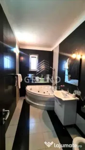 Apartament 2 camere, tip penthouse, cartier Europa 