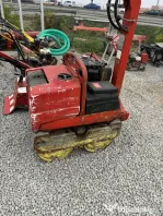 Închiriez cilindru 700kg, placa compactoare 250kg, aparat creat lemne