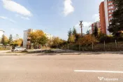 Teren stradal pe colț - Ideal afacere - front stradal mare 