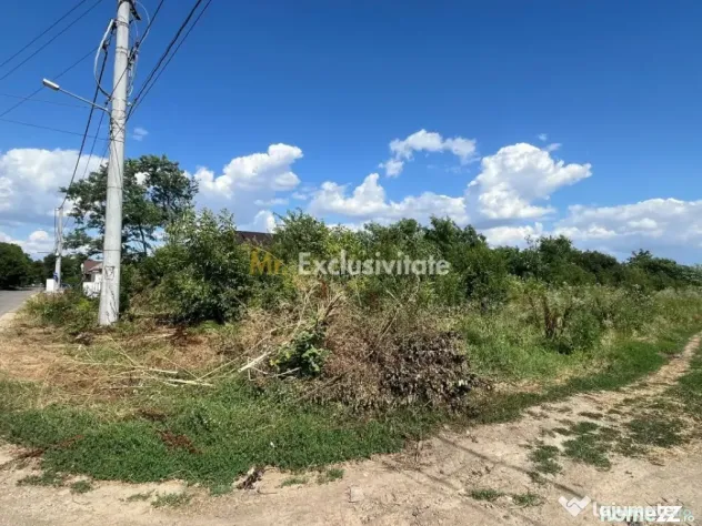 Teren Ogrezeni, stradal, cu utilitati