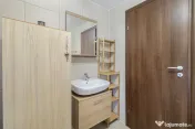 Casă de vânzare Tâncăbești cu grădină, aproape de lac 