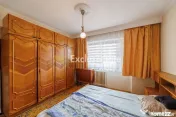 Apartament luminos cu 3 camere și balcon – Exercițiu 