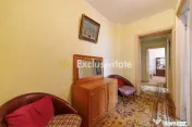 Apartament luminos cu 3 camere și balcon – Exercițiu 