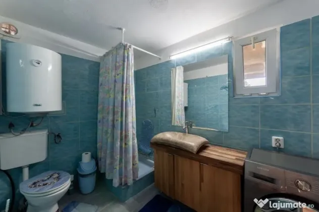 Casa vintage in Com. Uliești, Dambovița cu livadă gene...