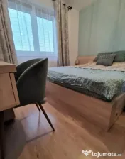 Tractorul-2 camere Coresi | PARCARE 